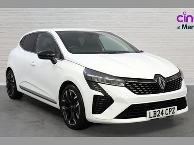 Used Renault Clio V Techno 140 HP (102 kW) 2024 White Hatchback