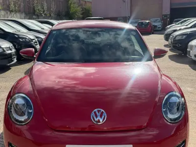 Used VW Beetle 105 HP (77 kW) 2015 Red Hatchback