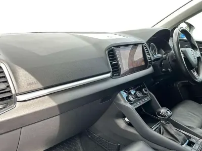 Begagnad Skoda Karoq 150 HK (110 kW) 2018 Grå SUV