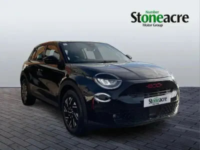 Nowe Fiat 600 Red 114 kW (156 KM) 2025 Czarny SUV