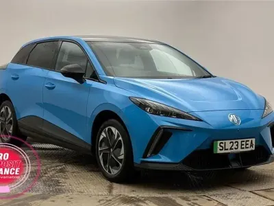 Begagnad MG MG4 EV Trophy 319 kW (435 HK) 2023 Halvkombi