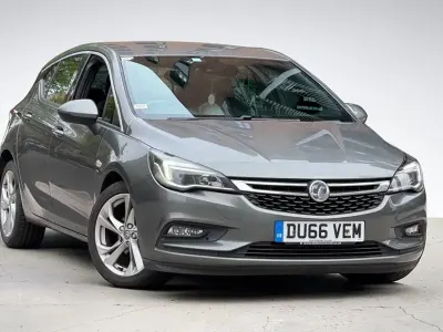 Second-hand Vauxhall Astra SRi 150 CP (110 kW) 2017 Gri Hatchback