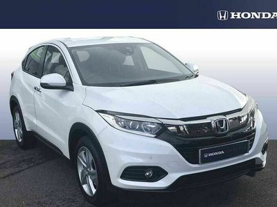Platinum white Used 2018 Honda HR-V SE SUV | £12,289 (Fair price)