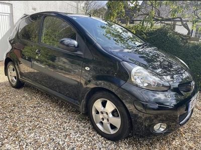 Used Toyota Aygo 67 HP (49 kW) 2010 Black Hatchback