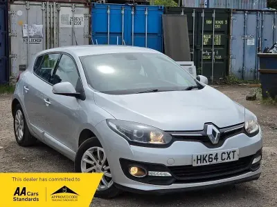 Usado Renault Mégane Dynamique 2014 Prateado Citadino