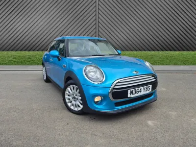 Begagnad Mini Cooper D Hatch 2015 Blå Halvkombi
