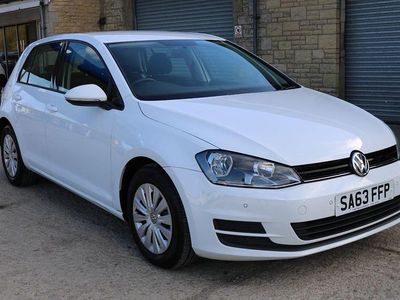 Used VW Golf VII S 105 HP (77 kW) 2013 White Hatchback