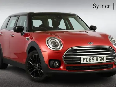Usado Mini Cooper Clubman Classic 134 CV (98 kW) 2019 Rojo Familiar