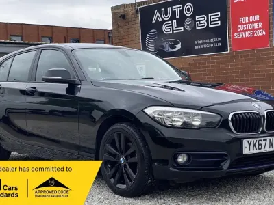 Begagnad BMW 116 Sport Line 2017 Svart Halvkombi