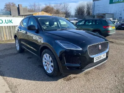 Używany Jaguar E-Pace S 180 KM (132 kW) 2019 Czarny SUV