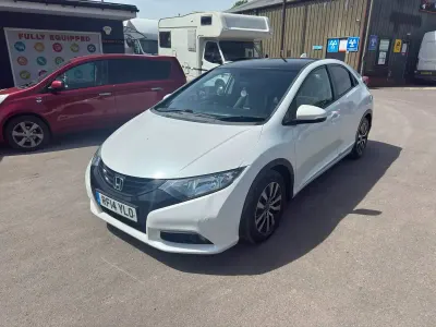 Used Honda Civic SR 2014 White Hatchback