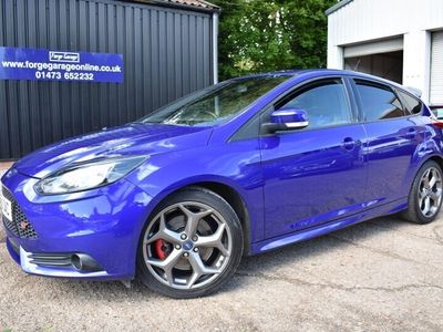 used Ford Focus 2.0T ST 2 5dr