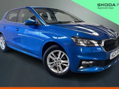 Used Skoda Fabia SE L 85 HP (62 kW) 2024 Race blue metallic Hatchback