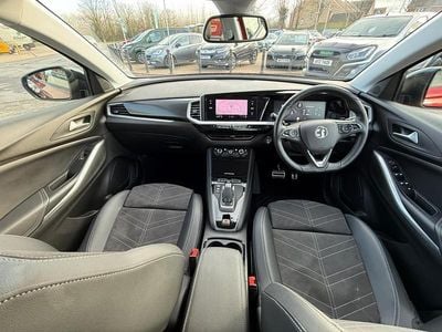 Used Vauxhall Grandland X Ultimate 128 HP (94 kW) 2022 Red SUV