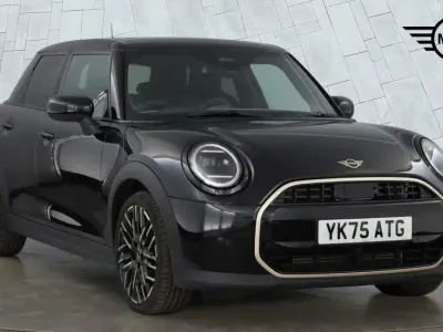 Used Mini Cooper Exclusive 113 kW (154 HP) 2026 Black Hatchback