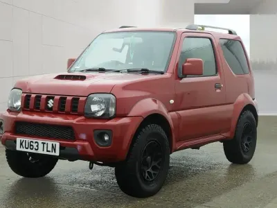 Używany Suzuki Jimny SZ3 85 KM (62 kW) 2014 Czerwony SUV