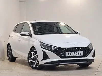 Used Hyundai i20 Ultimate 100 HP (73 kW) 2024 White Hatchback