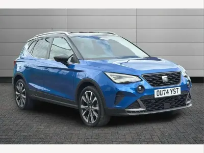 Begagnad Seat Arona FR 115 HK (84 kW) 2024 Blå SUV