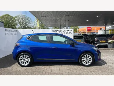 Used Renault Clio Evolution 90 HP (66 kW) 2025 Blue Hatchback