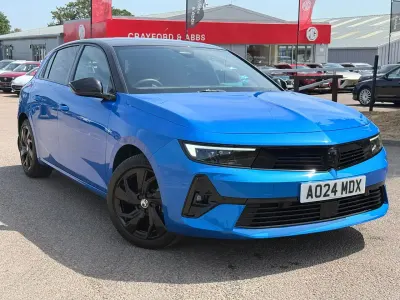 Used Vauxhall Astra 130 HP (95 kW) 2024 Blue Hatchback
