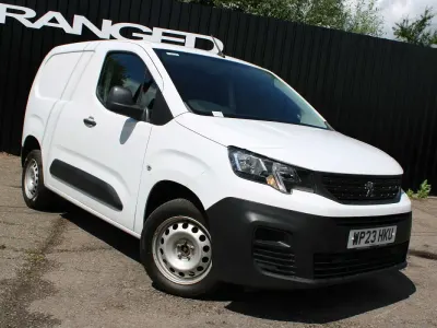 Used Peugeot Partner Premium 102 HP (75 kW) 2023 White MPV