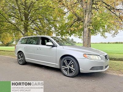 Silver Used 2025 Volvo V70 SE Lux Estate | £8,995 (Fair price)