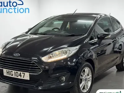 Begagnad Ford Fiesta Zetec 82 HK (60 kW) 2016 Svart Halvkombi
