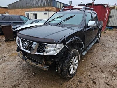 used Nissan Navara Double Cab Pick Up Tekna 2.5dCi 171 4WD DAMAGED REPAIRABLE SALVAGE