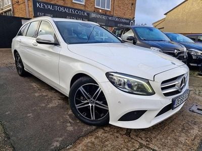 Used Mercedes C220 Premium 194 HP (142 kW) 2019 White Estate