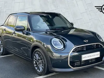 Używany Mini Cooper Hatch 113 kW (154 KM) 2025 Szary Hatchback