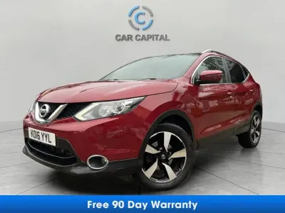 Usado Nissan Qashqai N-Connecta 130 CV (95 kW) 2016 Rojo SUV