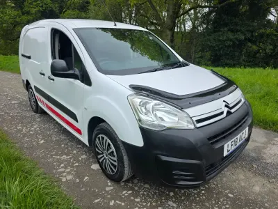 Używany Citroën Berlingo 100 KM (73 kW) 2018 Biały Minivan