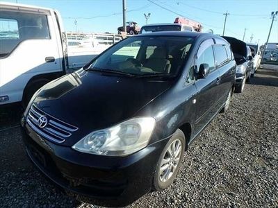 used Toyota Ipsum 240i 2.4