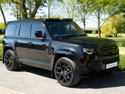 Usado Land Rover Defender HSE 2021 Preto SUV