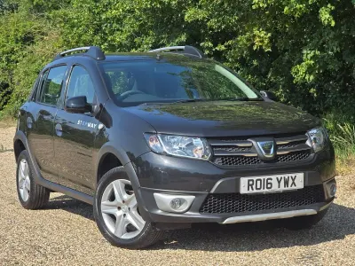 Used Dacia Sandero Lauréate 90 HP (66 kW) 2016 Black Hatchback