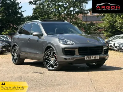 Used Porsche Cayenne Turbo 545 HP (400 kW) 2017 Grey SUV