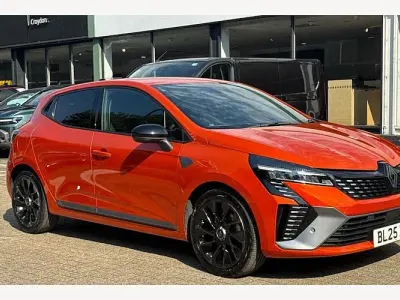 Used Renault Clio Esprit Alpine 143 HP (105 kW) 2025 Orange  Hatchback