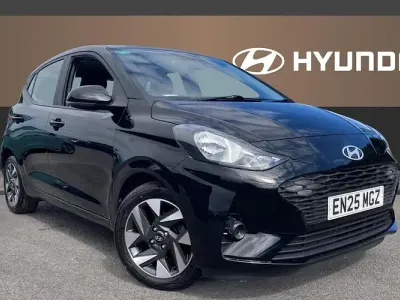 Used Hyundai i10 Advanced 63 HP (46 kW) 2025 Black Hatchback