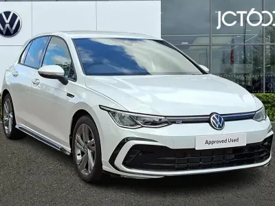 Used VW Golf VIII R-line 147 HP (108 kW) 2022 White Hatchback