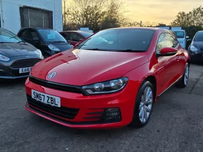Usado VW Scirocco 123 CV (90 kW) 2017 Rojo Coupe