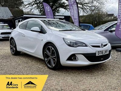 Used Vauxhall Astra GTC Edition 200 HP (147 kW) 2016 White Hatchback