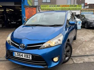 Used Toyota Verso Trend 147 HP (108 kW) 2014 Blue MPV