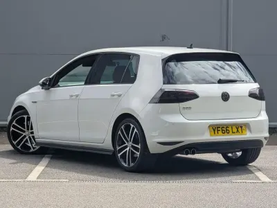 Used VW Golf VII GTD 2016 White Hatchback