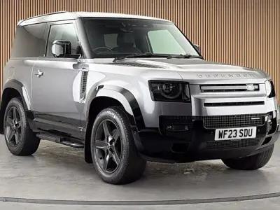 Used Land Rover Defender SE Dynamic 249 HP (183 kW) 2025 SUV