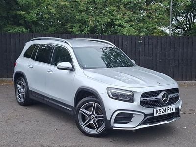 Mercedes GLB220
