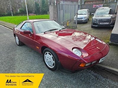 Used Porsche 928 310 HP (228 kW) 1986 Garnet red Coupe