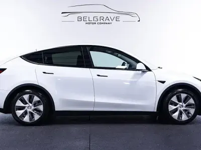 Used Tesla Model Y Standard Range 219 kW (299 HP) 2024 White SUV
