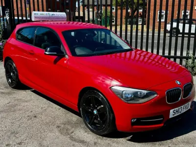 Used BMW 114 Sport Line 2013 Red Hatchback