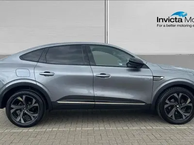 Usado Renault Arkana Engineered 145 CV (106 kW) 2023 Gris SUV