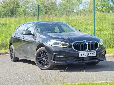 Usado BMW 116 Sport Line 116 CV (85 kW) 2020 Negro Utilitario